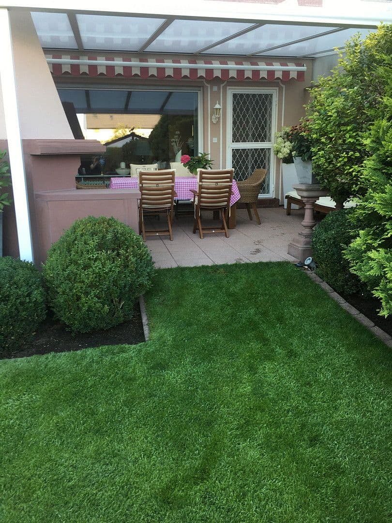 house for sale, 211 m², Karpfenweg 1, Rodgau, Hesse house for sale, 211 m², Karpfenweg 1, Rodgau, Hesse