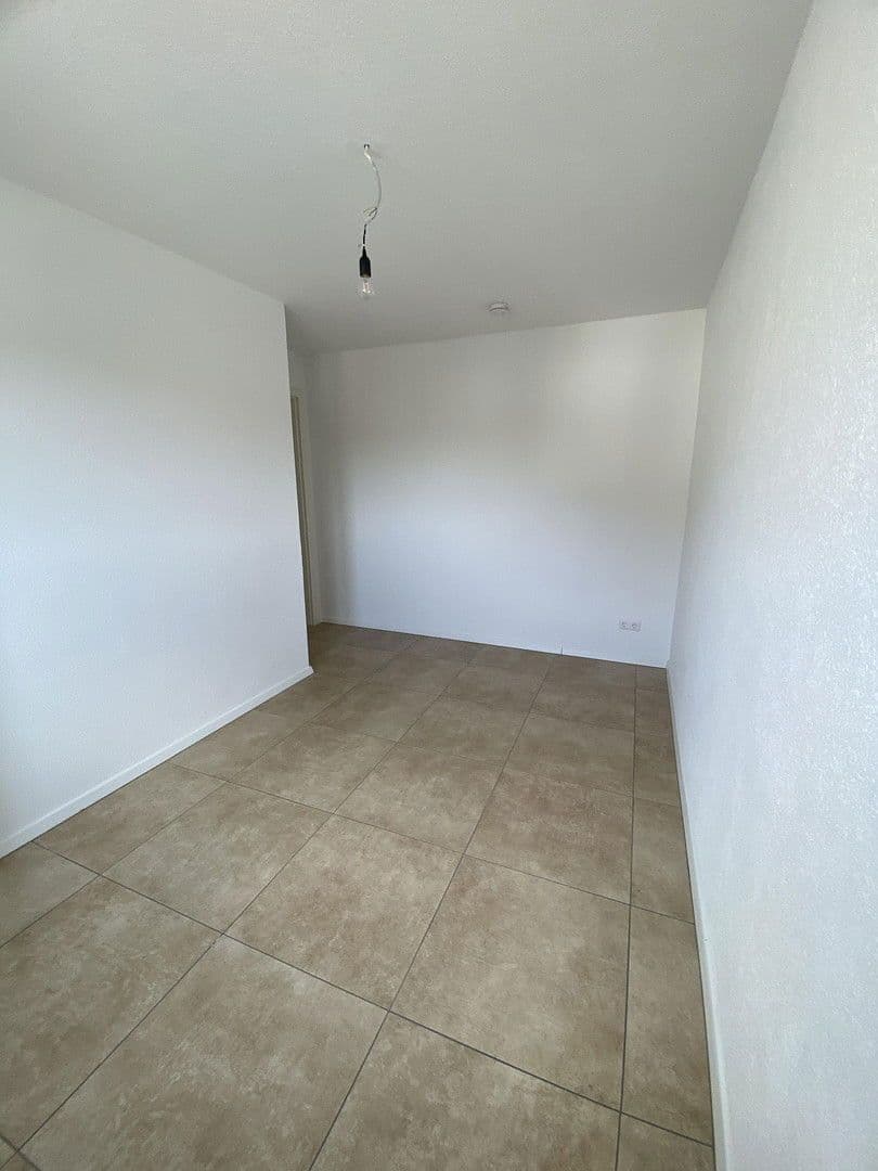 4 bedroom flat to rent, 130 m², Oberderdingen, Baden-Württemberg 4 bedroom flat to rent, 130 m², Oberderdingen, Baden-Württemberg