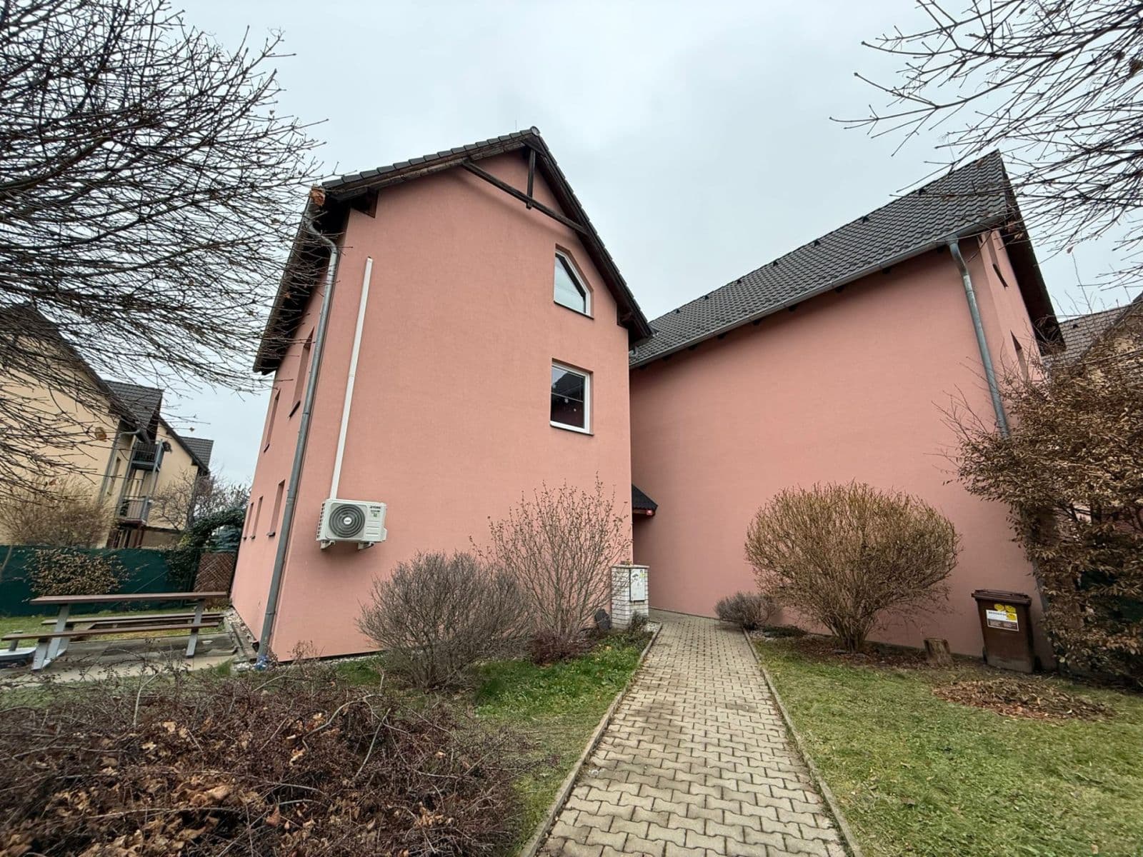 1 bedroom with open-plan kitchen flat to rent, 51 m², Průběžná, Nupaky, Středočeský Region 1 bedroom with open-plan kitchen flat to rent, 51 m², Průběžná, Nupaky, Středočeský Region