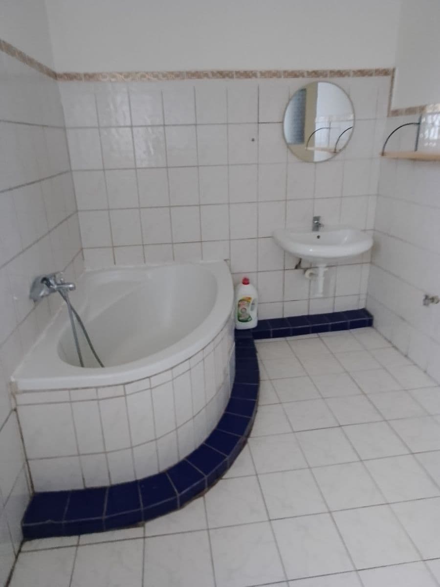 5 bedroom flat to rent, 144 m², Chlumany, Jihočeský Region 5 bedroom flat to rent, 144 m², Chlumany, Jihočeský Region