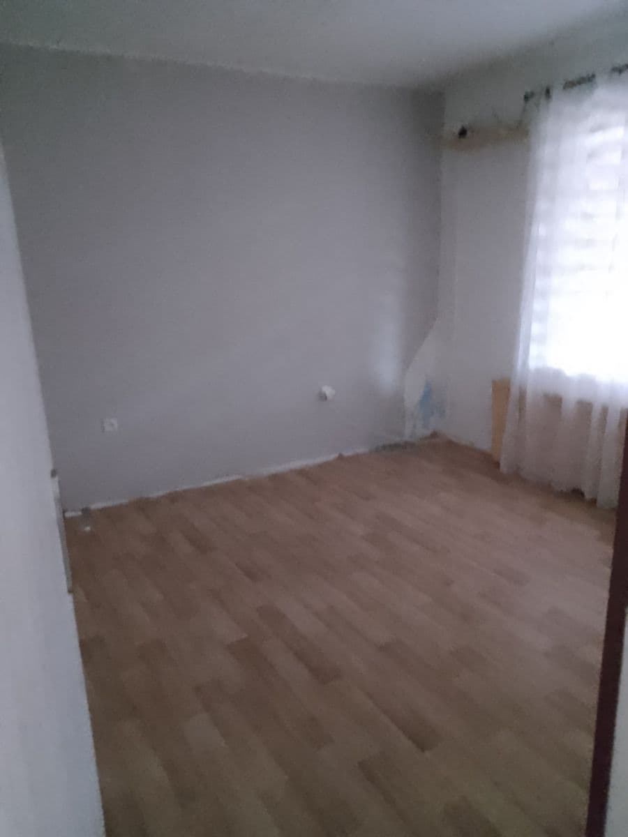 5 bedroom flat to rent, 144 m², Chlumany, Jihočeský Region 5 bedroom flat to rent, 144 m², Chlumany, Jihočeský Region