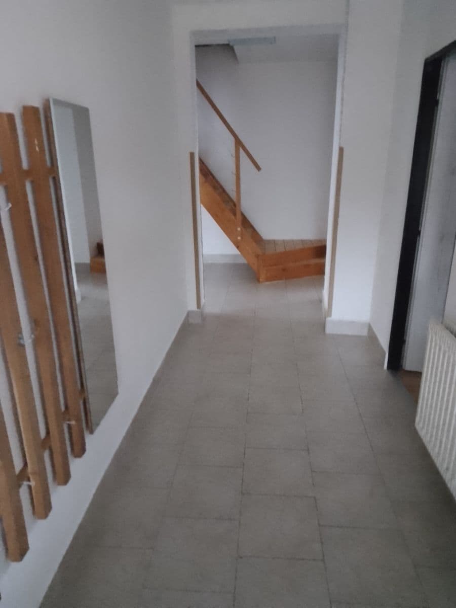 5 bedroom flat to rent, 144 m², Chlumany, Jihočeský Region 5 bedroom flat to rent, 144 m², Chlumany, Jihočeský Region