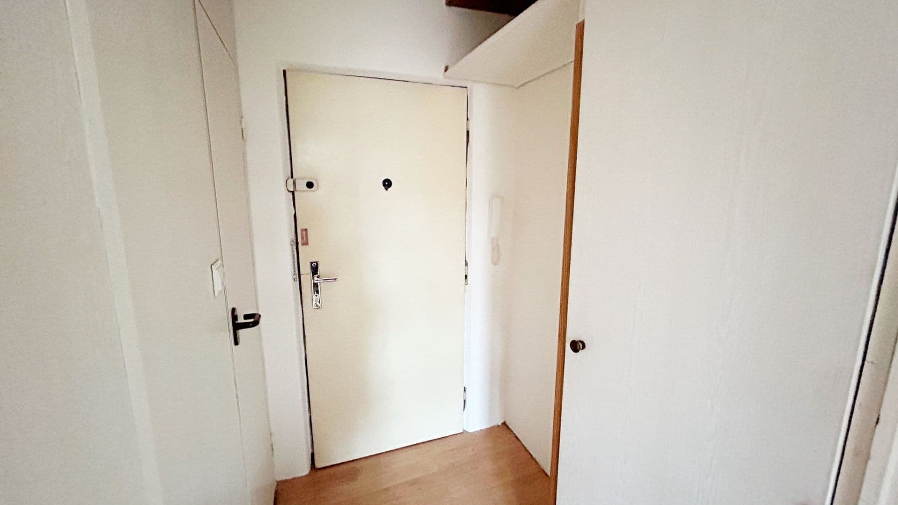 1 bedroom flat to rent, 35 m², Lyžařská, Prague, Prague 1 bedroom flat to rent, 35 m², Lyžařská, Prague, Prague