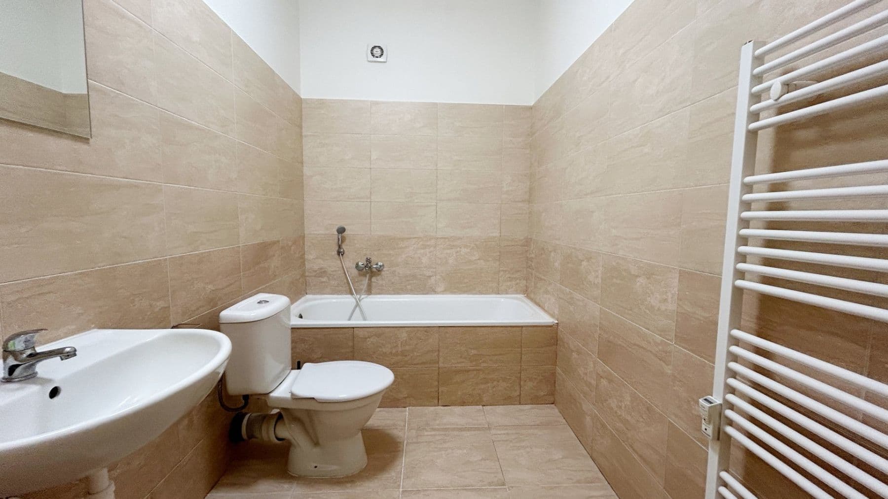 Studio flat to rent, 40 m², Otvovice, Středočeský Region Studio flat to rent, 40 m², Otvovice, Středočeský Region