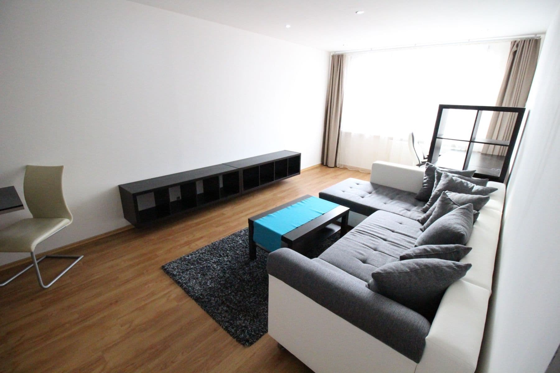 1 bedroom with open-plan kitchen flat to rent, 47 m², Tobrucká, Prague, Prague 1 bedroom with open-plan kitchen flat to rent, 47 m², Tobrucká, Prague, Prague