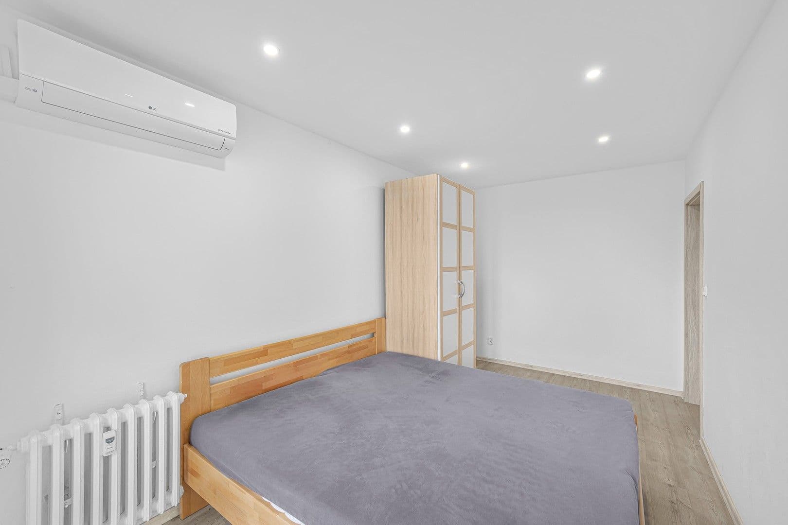 1 bedroom with open-plan kitchen flat to rent, 47 m², Pod Lipami, Prague, Prague 1 bedroom with open-plan kitchen flat to rent, 47 m², Pod Lipami, Prague, Prague