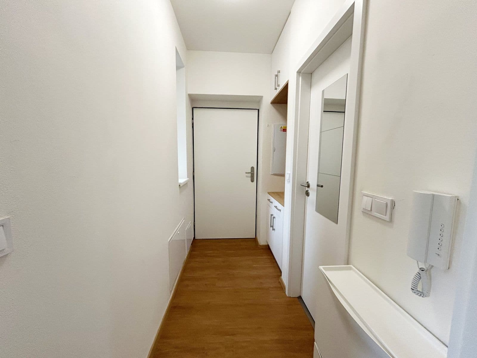 1 bedroom with open-plan kitchen flat to rent, 44 m², Zengrova, Kolín, Středočeský Region 1 bedroom with open-plan kitchen flat to rent, 44 m², Zengrova, Kolín, Středočeský Region