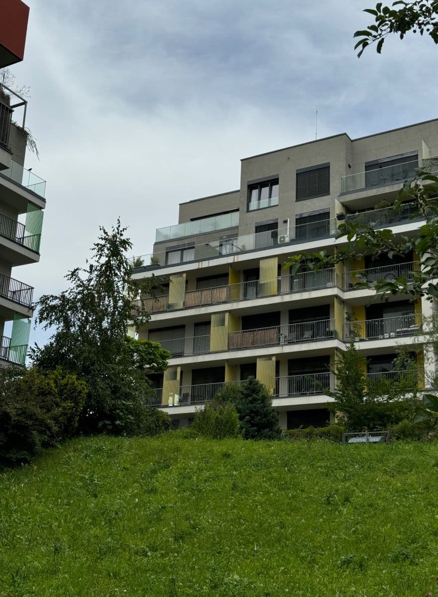 1 bedroom with open-plan kitchen flat for sale, 62 m², Počernická, Prague, Prague 1 bedroom with open-plan kitchen flat for sale, 62 m², Počernická, Prague, Prague