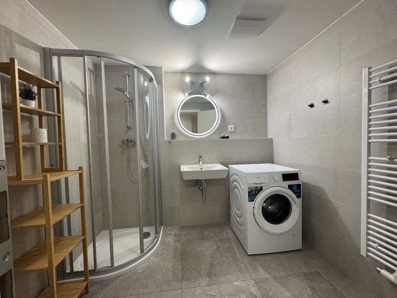 1 bedroom with open-plan kitchen flat to rent, 55 m², Kubánské náměstí, Prague, Prague 1 bedroom with open-plan kitchen flat to rent, 55 m², Kubánské náměstí, Prague, Prague