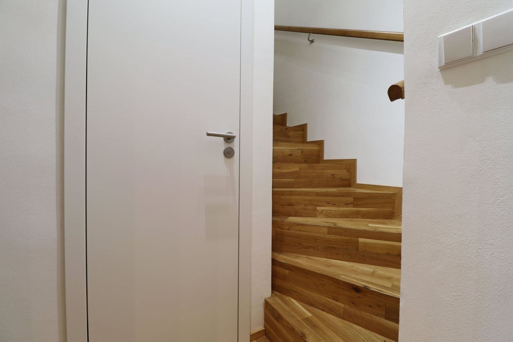 2 bedroom with open-plan kitchen flat to rent, 65 m², Lumírova, Prague, Prague 2 bedroom with open-plan kitchen flat to rent, 65 m², Lumírova, Prague, Prague