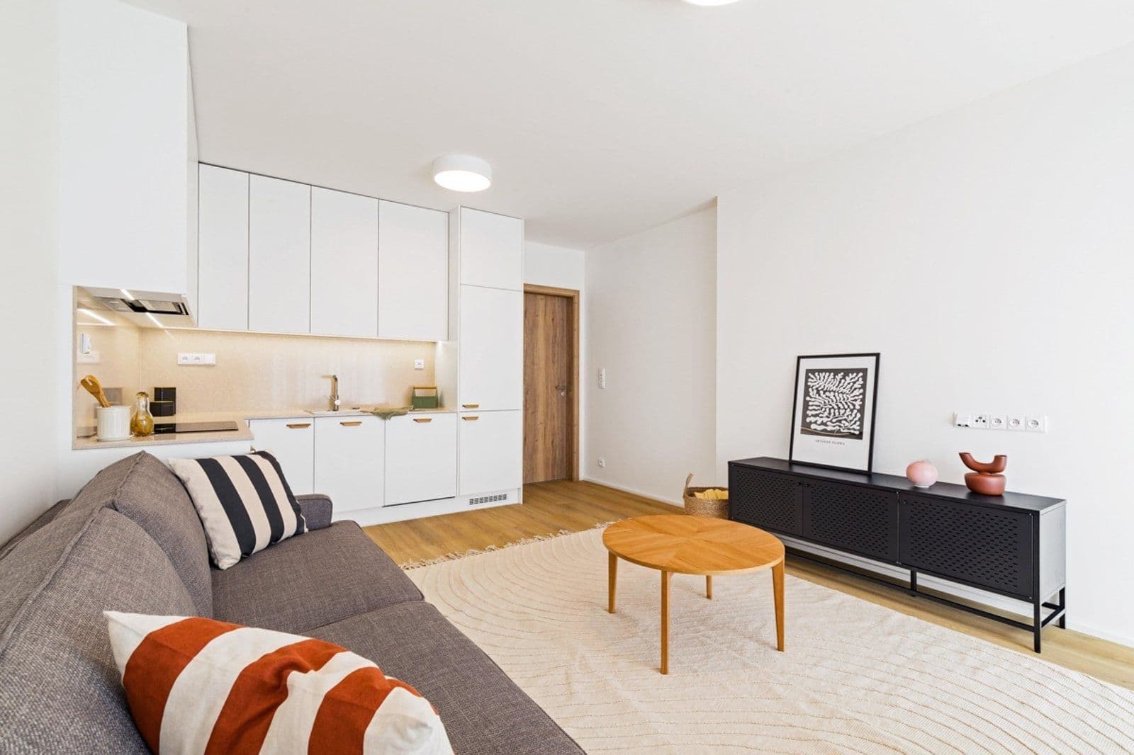 1 bedroom with open-plan kitchen flat to rent, 55 m², Vrbenského, Prague, Prague 1 bedroom with open-plan kitchen flat to rent, 55 m², Vrbenského, Prague, Prague