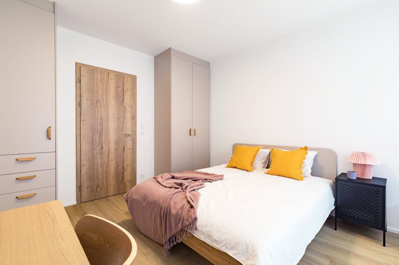 1 bedroom with open-plan kitchen flat to rent, 55 m², Vrbenského, Prague, Prague 1 bedroom with open-plan kitchen flat to rent, 55 m², Vrbenského, Prague, Prague