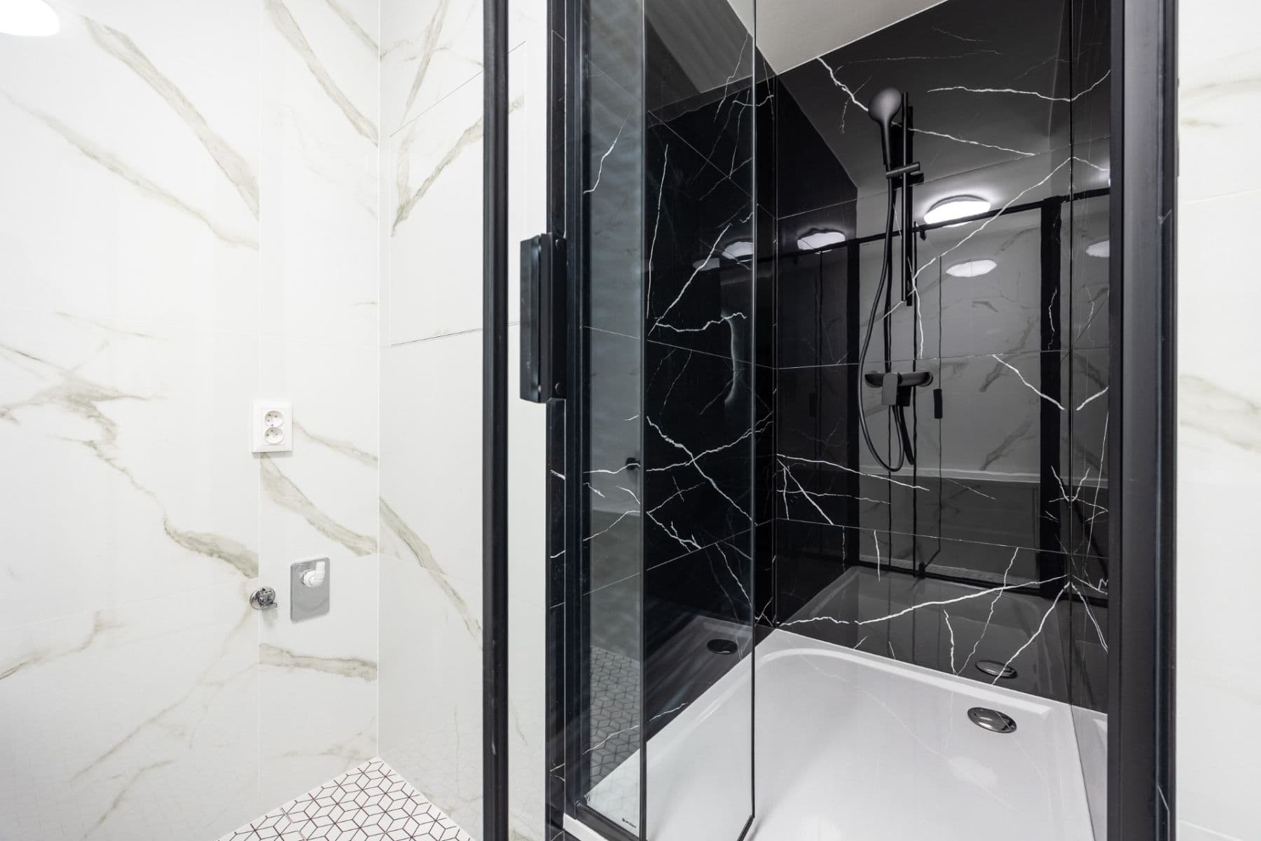 3 bedroom with open-plan kitchen flat for sale, 87 m², Hurbanova, Prague, Prague 3 bedroom with open-plan kitchen flat for sale, 87 m², Hurbanova, Prague, Prague