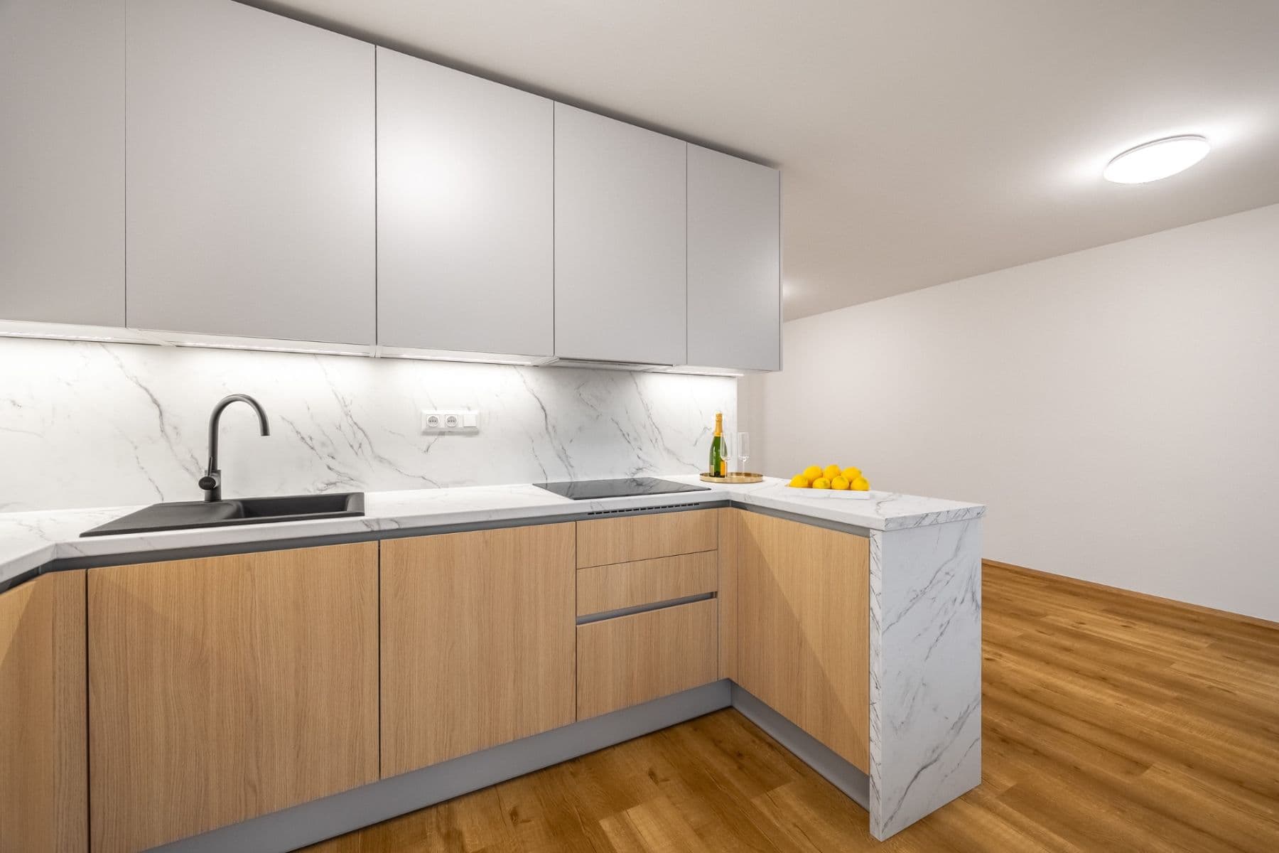 3 bedroom with open-plan kitchen flat for sale, 87 m², Hurbanova, Prague, Prague 3 bedroom with open-plan kitchen flat for sale, 87 m², Hurbanova, Prague, Prague