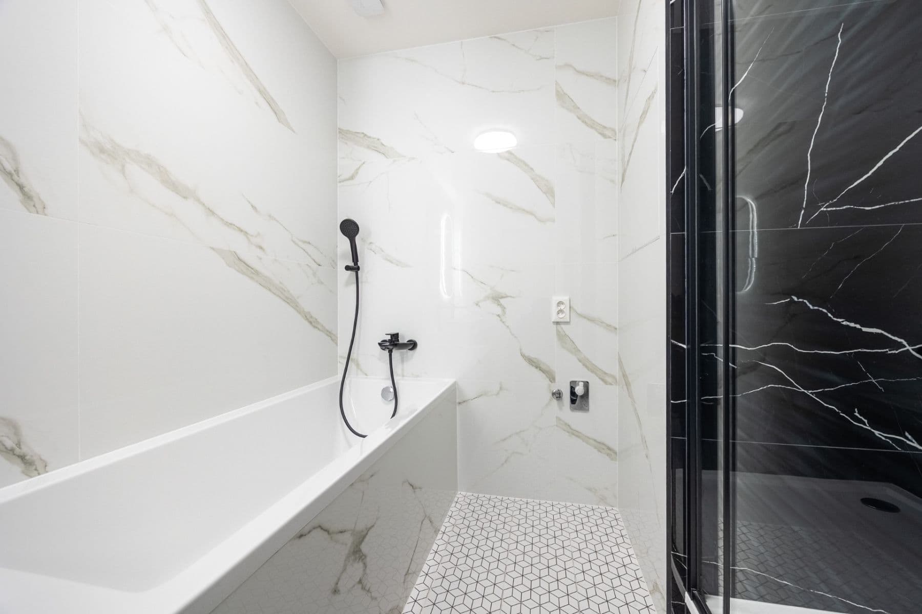 3 bedroom with open-plan kitchen flat for sale, 87 m², Hurbanova, Prague, Prague 3 bedroom with open-plan kitchen flat for sale, 87 m², Hurbanova, Prague, Prague