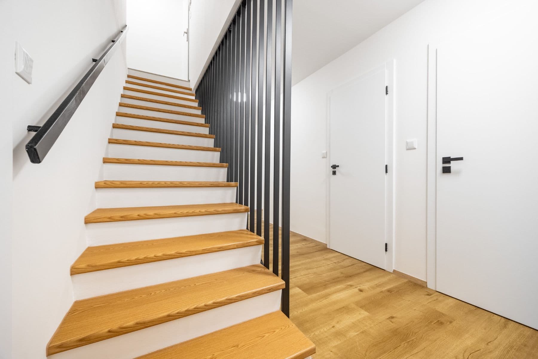 3 bedroom with open-plan kitchen flat for sale, 87 m², Hurbanova, Prague, Prague 3 bedroom with open-plan kitchen flat for sale, 87 m², Hurbanova, Prague, Prague