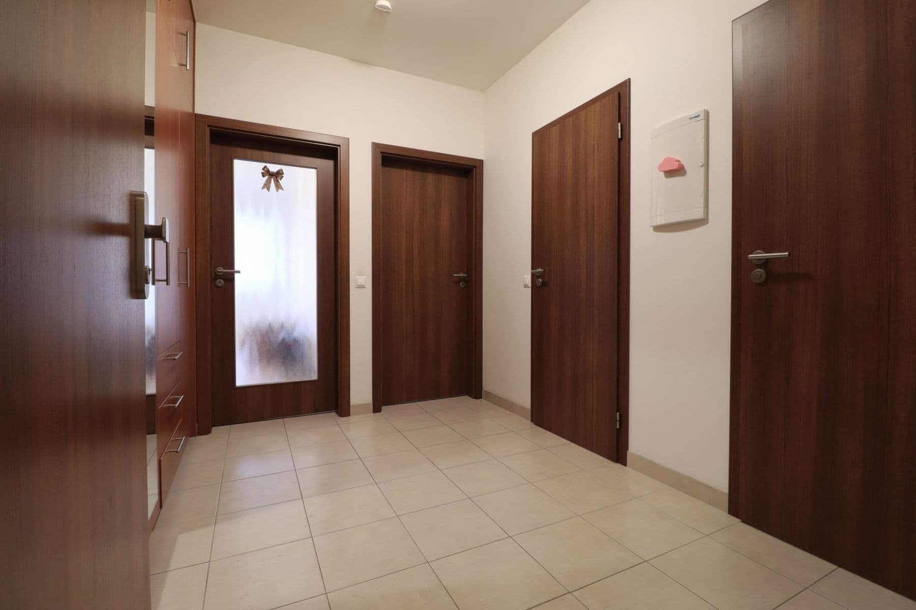 1 bedroom with open-plan kitchen flat to rent, 48 m², Nárožní, Prague, Prague 1 bedroom with open-plan kitchen flat to rent, 48 m², Nárožní, Prague, Prague