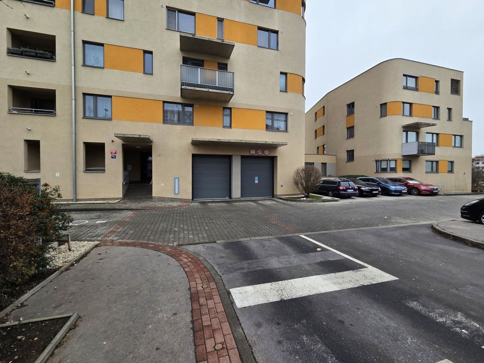 1 bedroom with open-plan kitchen flat to rent, 48 m², Nárožní, Prague, Prague 1 bedroom with open-plan kitchen flat to rent, 48 m², Nárožní, Prague, Prague