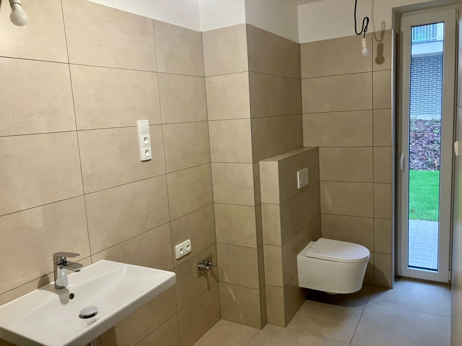 non-residential property to rent, 36 m², Český Brod, Středočeský Region non-residential property to rent, 36 m², Český Brod, Středočeský Region