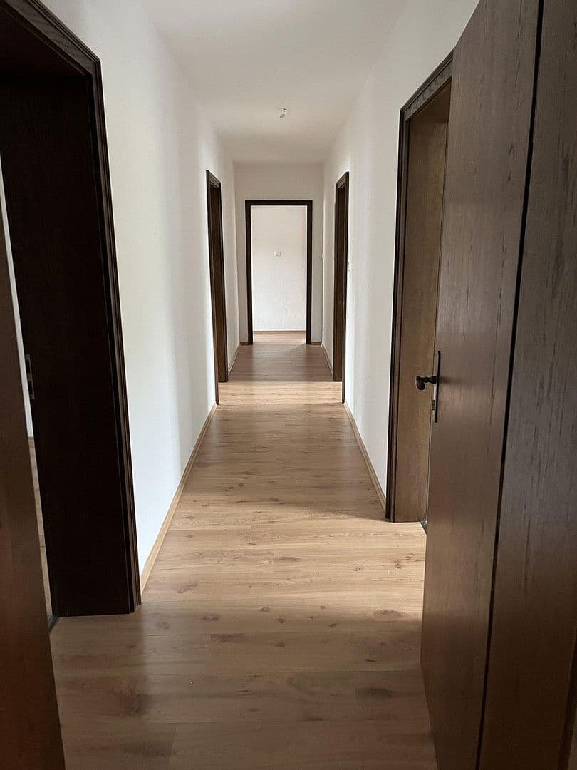 4 bedroom flat to rent, 130 m², Olpe, North Rhine-Westphalia 4 bedroom flat to rent, 130 m², Olpe, North Rhine-Westphalia