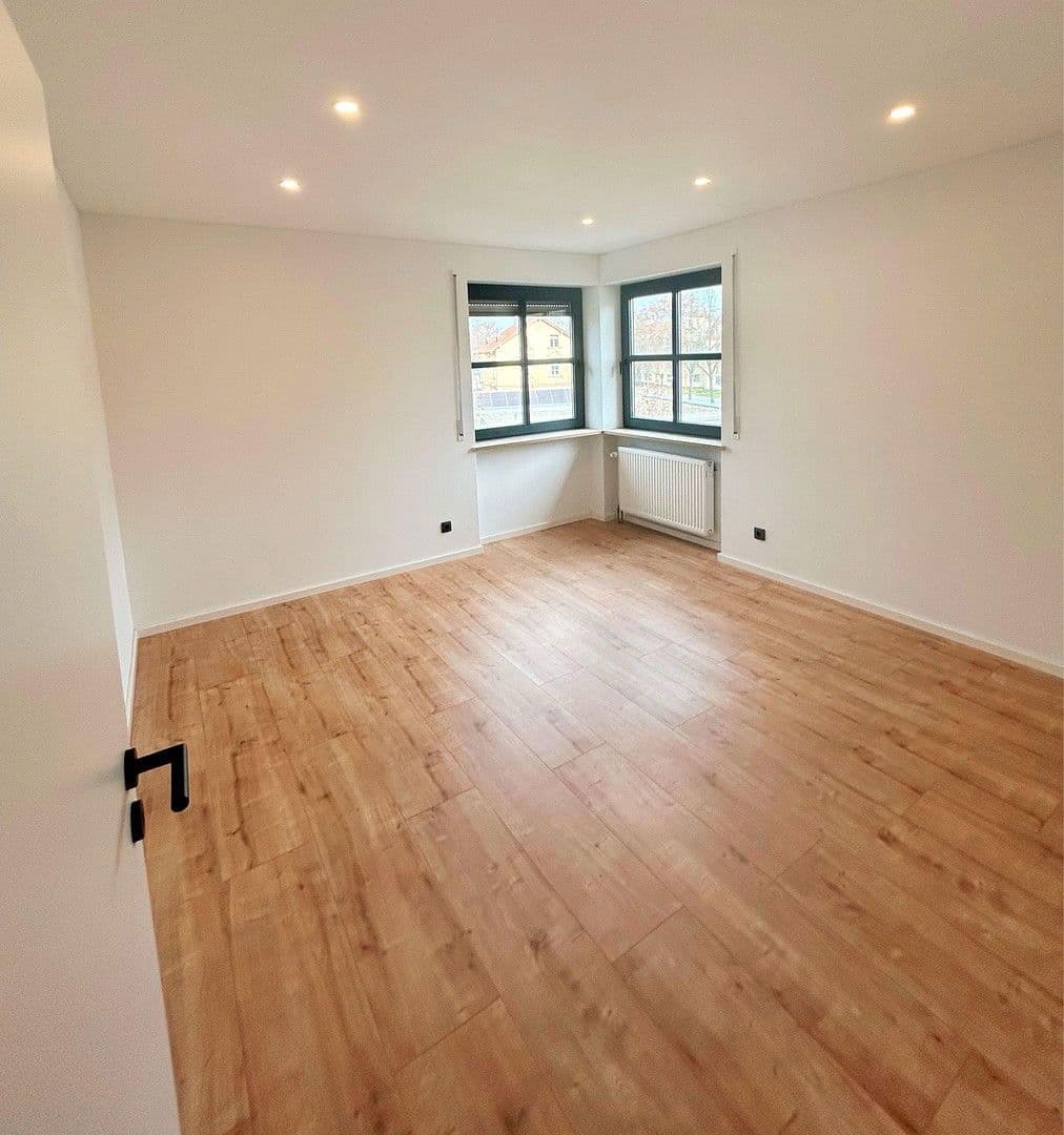 4 bedroom flat to rent, 111 m², Augsburger Straße 40, Regensburg, Bavaria 4 bedroom flat to rent, 111 m², Augsburger Straße 40, Regensburg, Bavaria