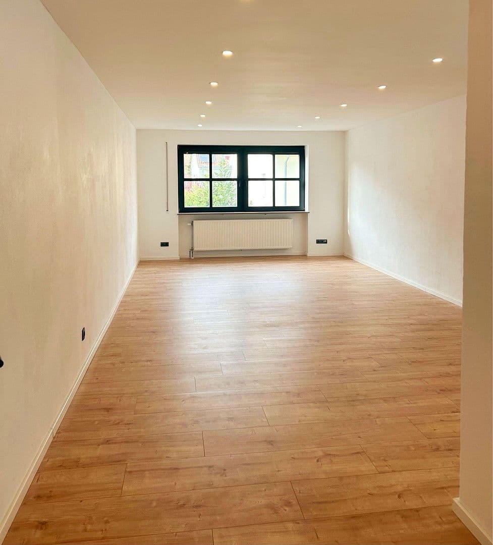 4 bedroom flat to rent, 111 m², Augsburger Straße 40, Regensburg, Bavaria 4 bedroom flat to rent, 111 m², Augsburger Straße 40, Regensburg, Bavaria