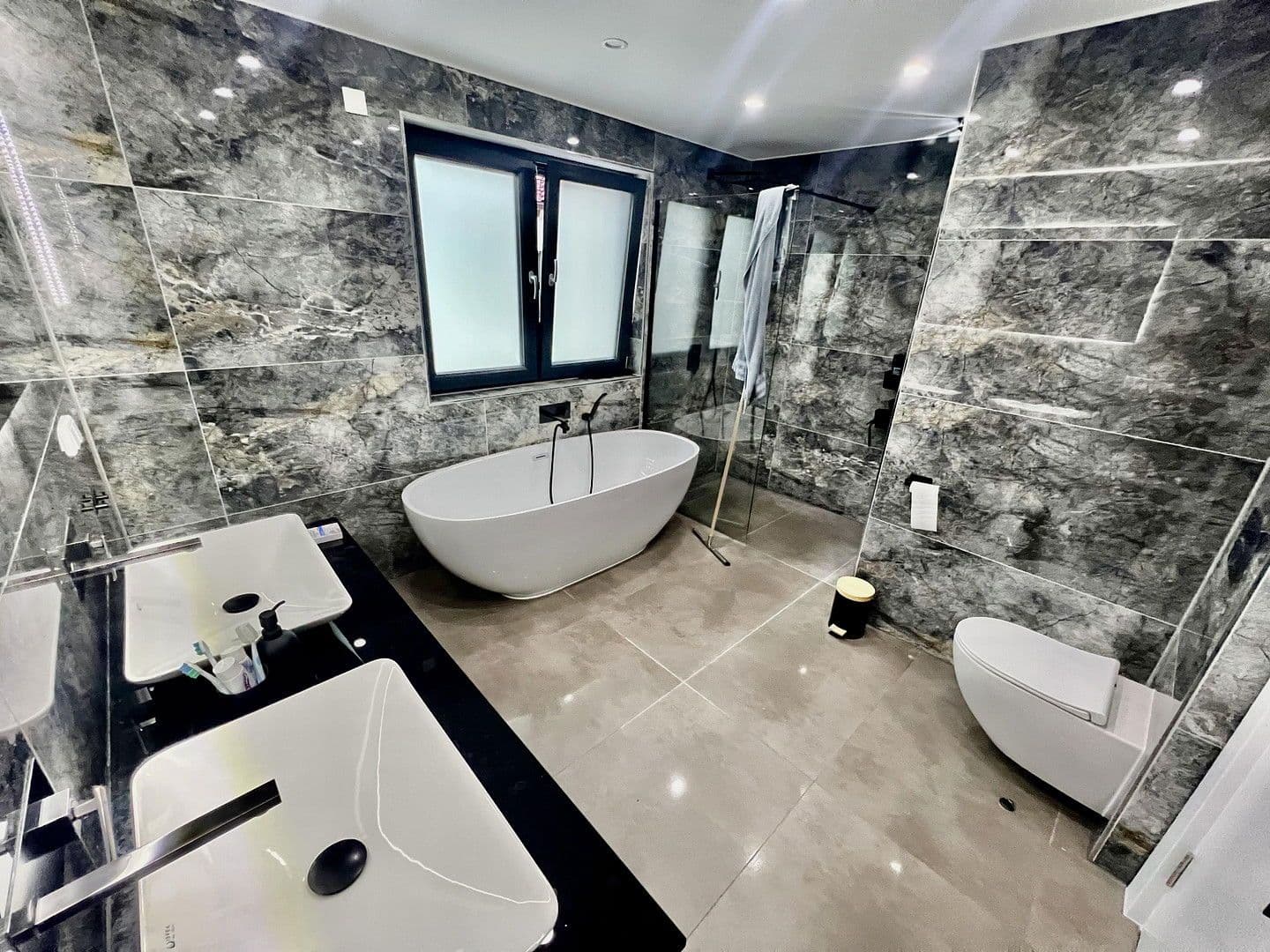 house to rent, 200 m², Auf der Weingartsweide 20 A, Neuberg, Hesse house to rent, 200 m², Auf der Weingartsweide 20 A, Neuberg, Hesse