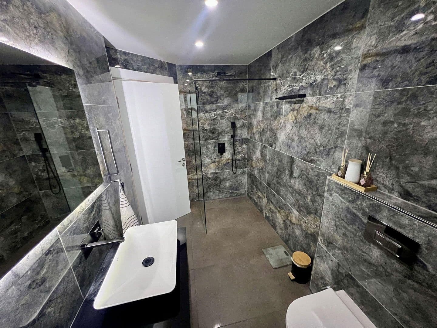 house to rent, 200 m², Auf der Weingartsweide 20 A, Neuberg, Hesse house to rent, 200 m², Auf der Weingartsweide 20 A, Neuberg, Hesse