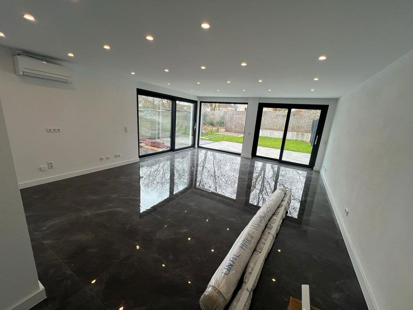 house to rent, 200 m², Auf der Weingartsweide 20 A, Neuberg, Hesse house to rent, 200 m², Auf der Weingartsweide 20 A, Neuberg, Hesse