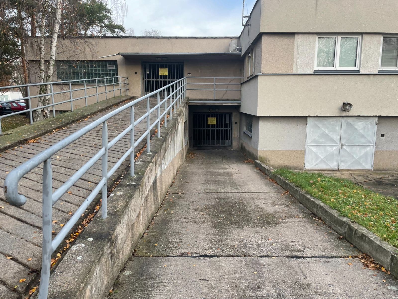 garage to rent, 18 m², Pardubice, Pardubický Region garage to rent, 18 m², Pardubice, Pardubický Region