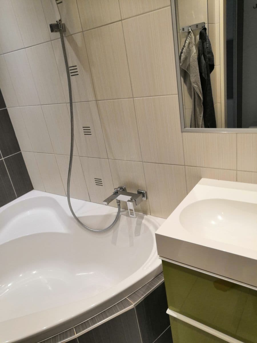 2 bedroom with open-plan kitchen flat to rent, 63 m², Ukrajinská, Ostrava, Moravskoslezský Region 2 bedroom with open-plan kitchen flat to rent, 63 m², Ukrajinská, Ostrava, Moravskoslezský Region