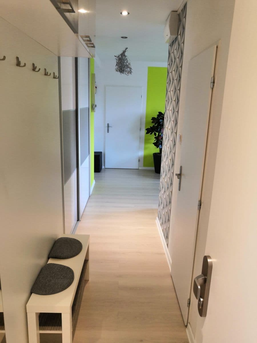 2 bedroom with open-plan kitchen flat to rent, 63 m², Ukrajinská, Ostrava, Moravskoslezský Region 2 bedroom with open-plan kitchen flat to rent, 63 m², Ukrajinská, Ostrava, Moravskoslezský Region