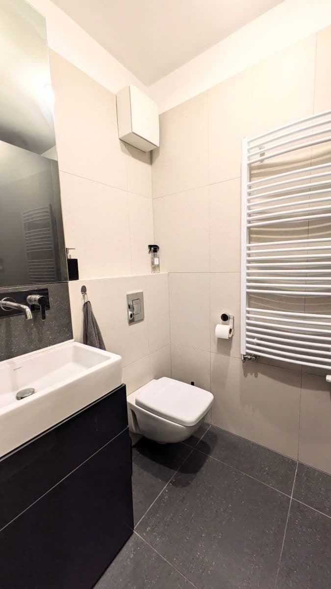 3 bedroom flat to rent, 68 m², Kresánkova, Karlova Ves, Bratislavský Region 3 bedroom flat to rent, 68 m², Kresánkova, Karlova Ves, Bratislavský Region