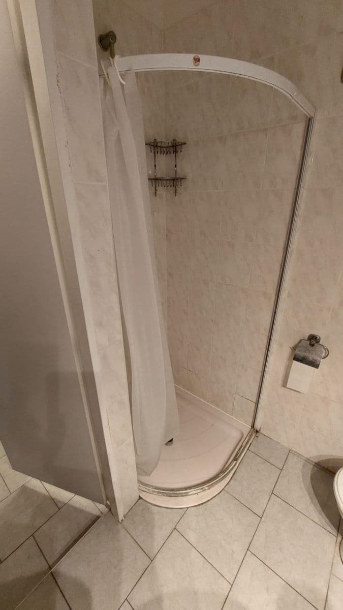 Studio flat to rent, 21 m², Koulova, Prague, Prague Studio flat to rent, 21 m², Koulova, Prague, Prague