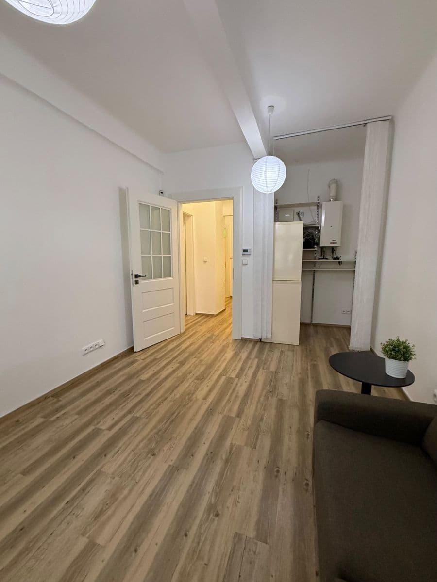 2 bedroom flat to rent, 47 m², Na Folimance, Prague, Prague 2 bedroom flat to rent, 47 m², Na Folimance, Prague, Prague