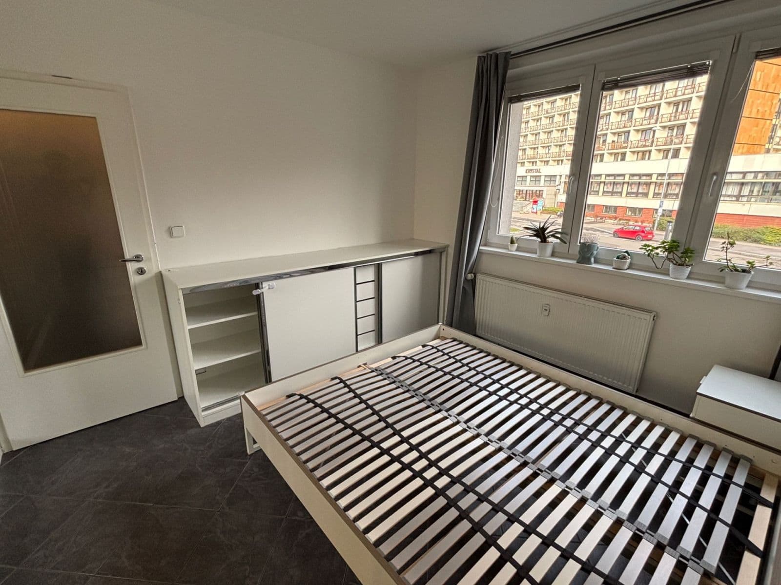 2 bedroom with open-plan kitchen flat to rent, 65 m², José Martího, Prague, Prague 2 bedroom with open-plan kitchen flat to rent, 65 m², José Martího, Prague, Prague