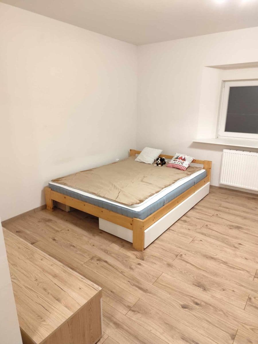 1 bedroom with open-plan kitchen flat to rent, 62 m², Palackého náměstí, Dobrovice, Středočeský Region 1 bedroom with open-plan kitchen flat to rent, 62 m², Palackého náměstí, Dobrovice, Středočeský Region