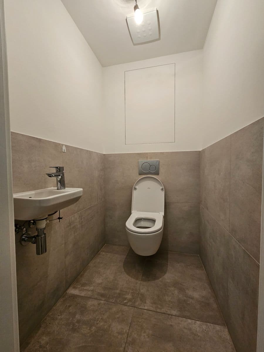 2 bedroom with open-plan kitchen flat to rent, 71 m², Placzkova, Brno, Jihomoravský Region 2 bedroom with open-plan kitchen flat to rent, 71 m², Placzkova, Brno, Jihomoravský Region