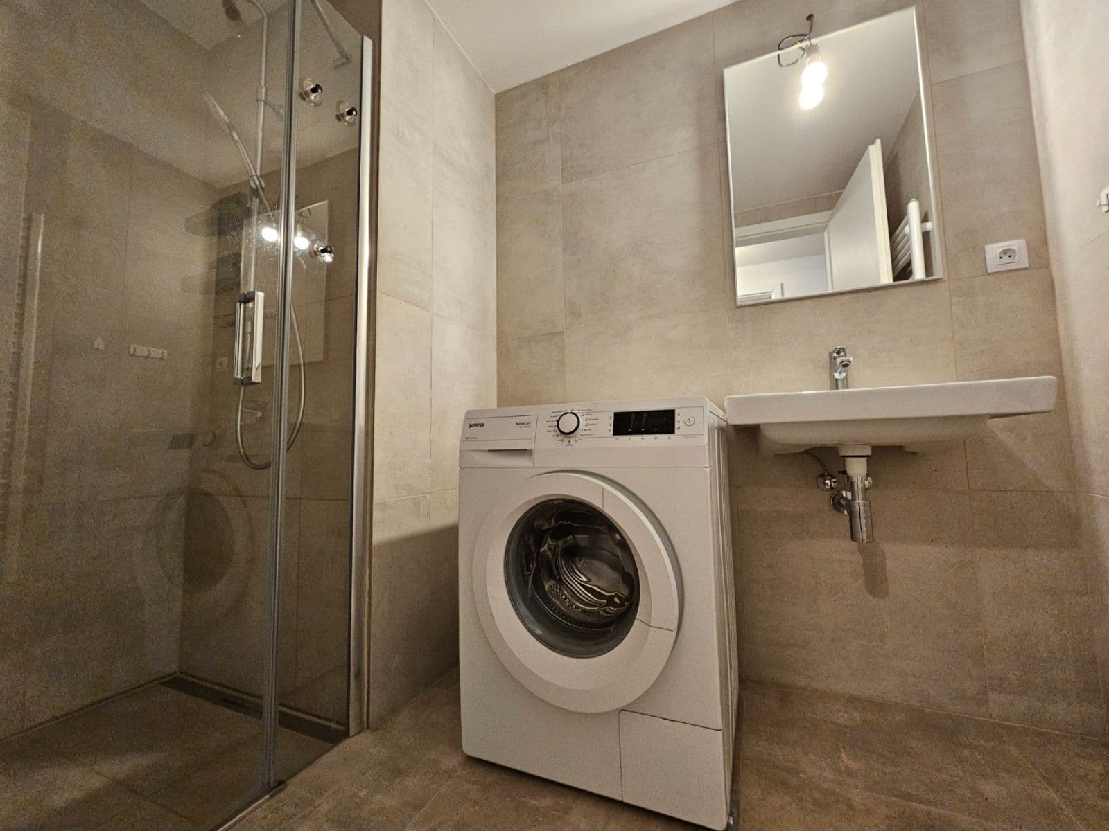 2 bedroom with open-plan kitchen flat to rent, 71 m², Placzkova, Brno, Jihomoravský Region 2 bedroom with open-plan kitchen flat to rent, 71 m², Placzkova, Brno, Jihomoravský Region