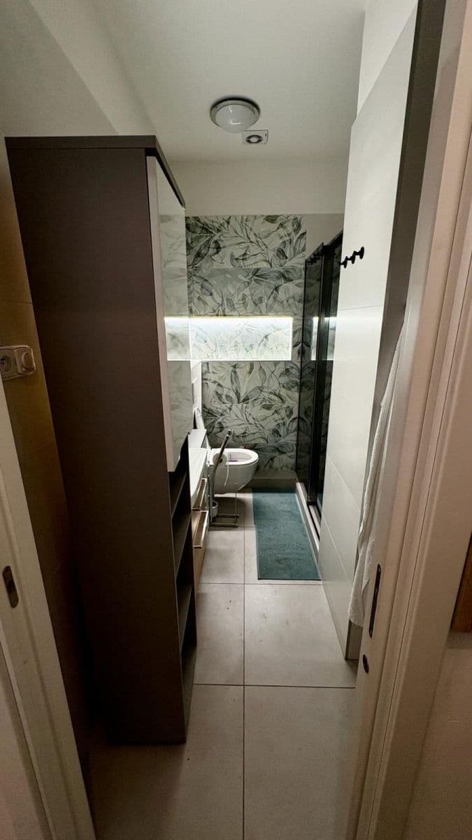 Studio flat to rent, 34 m², Konšelská, Prague, Prague Studio flat to rent, 34 m², Konšelská, Prague, Prague