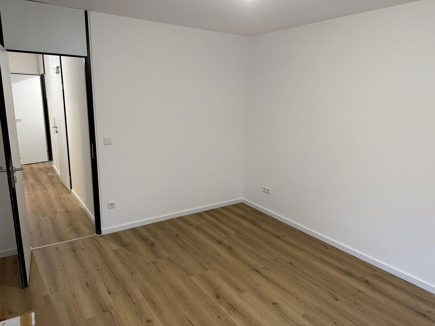 2 bedroom with open-plan kitchen flat to rent, 88 m², Friedrich-Ebert-Str. 17, Schwalbach am Taunus, Hesse 2 bedroom with open-plan kitchen flat to rent, 88 m², Friedrich-Ebert-Str. 17, Schwalbach am Taunus, Hesse