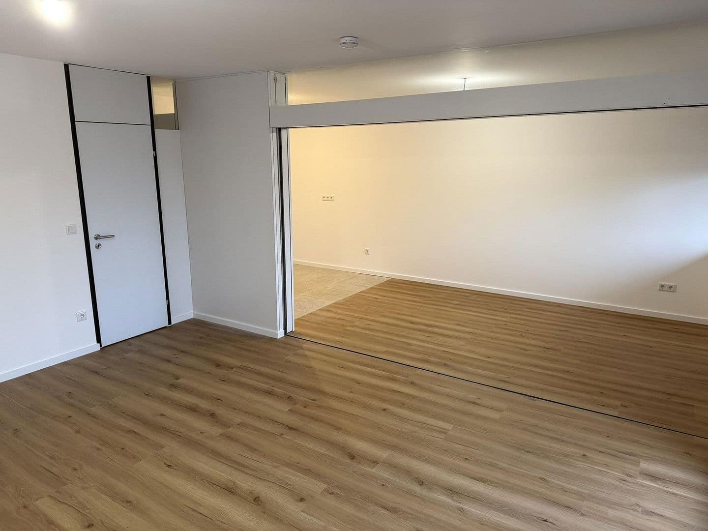 2 bedroom with open-plan kitchen flat to rent, 88 m², Friedrich-Ebert-Str. 17, Schwalbach am Taunus, Hesse 2 bedroom with open-plan kitchen flat to rent, 88 m², Friedrich-Ebert-Str. 17, Schwalbach am Taunus, Hesse