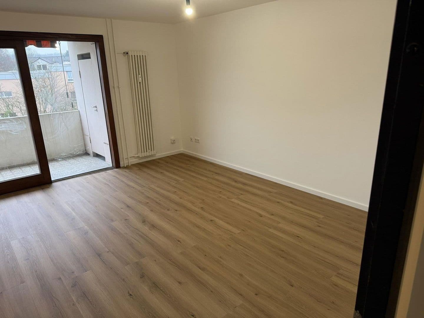 2 bedroom with open-plan kitchen flat to rent, 88 m², Friedrich-Ebert-Str. 17, Schwalbach am Taunus, Hesse 2 bedroom with open-plan kitchen flat to rent, 88 m², Friedrich-Ebert-Str. 17, Schwalbach am Taunus, Hesse