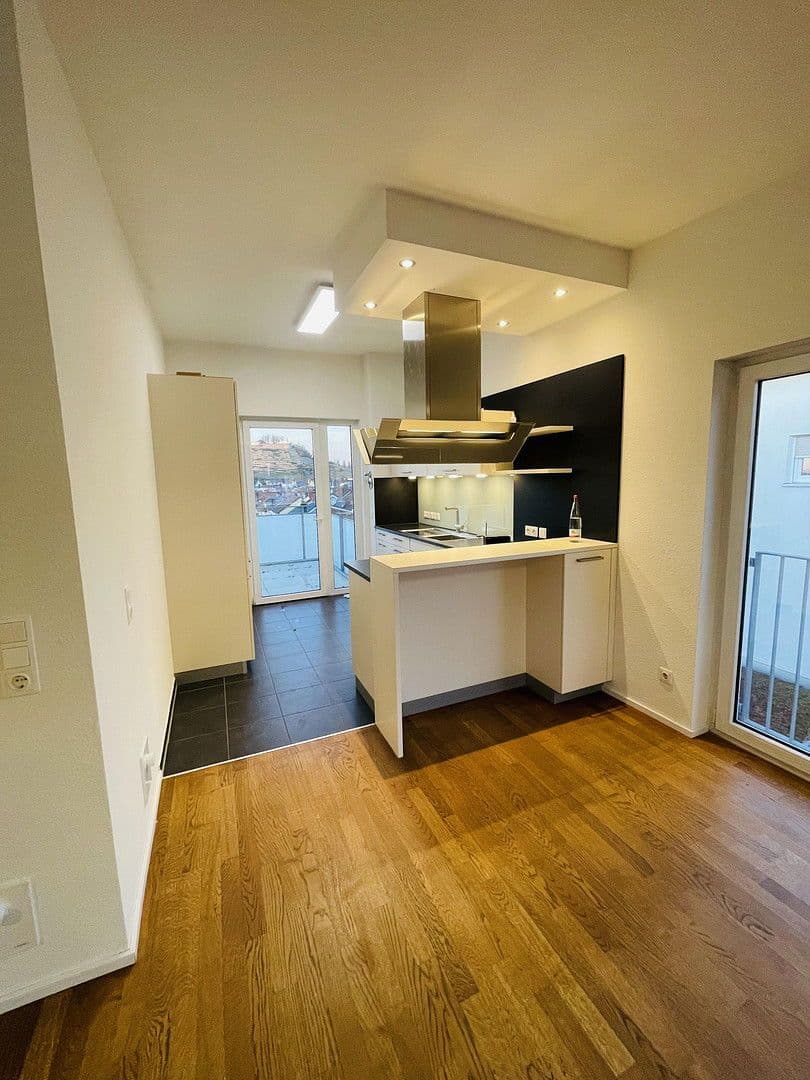 2 bedroom with open-plan kitchen flat for sale, 91 m², Asperg, Baden-Württemberg 2 bedroom with open-plan kitchen flat for sale, 91 m², Asperg, Baden-Württemberg