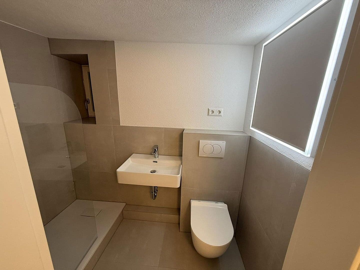 4 bedroom flat to rent, 62 m², Schloßstraße 40, Gundelsheim, Baden-Württemberg 4 bedroom flat to rent, 62 m², Schloßstraße 40, Gundelsheim, Baden-Württemberg