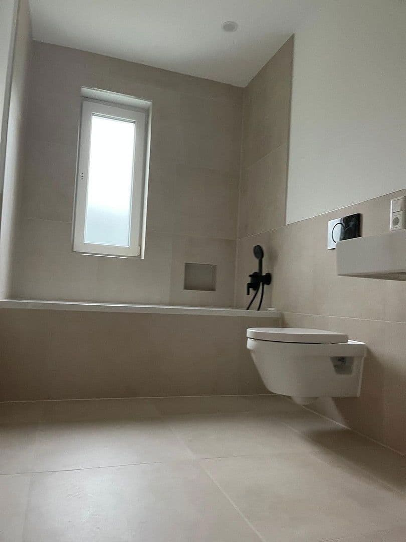 4 bedroom flat to rent, 115 m², Neu-Isenburg, Hesse 4 bedroom flat to rent, 115 m², Neu-Isenburg, Hesse