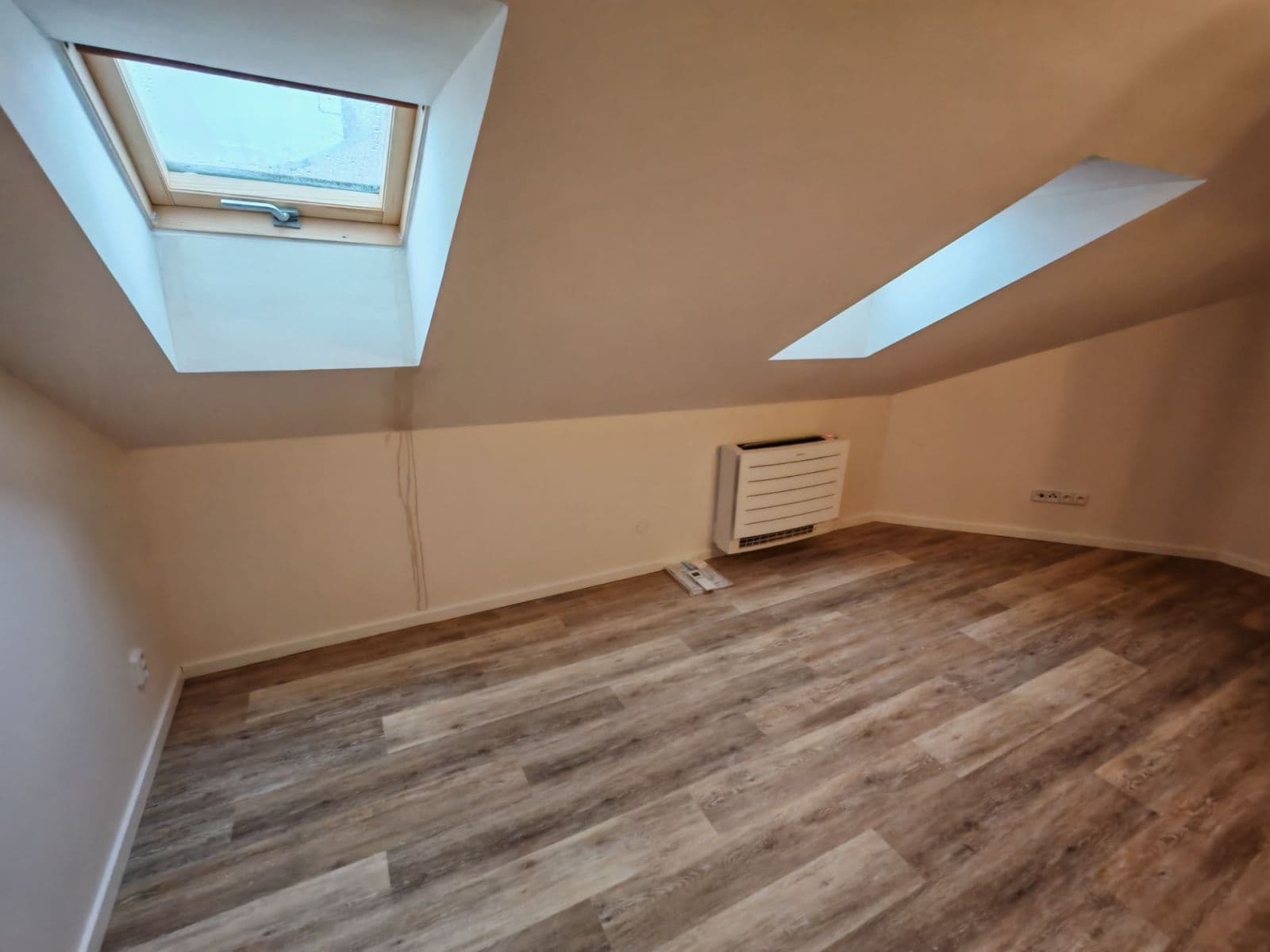 2 bedroom with open-plan kitchen flat to rent, 126 m², Navrátilova, Prague, Prague 2 bedroom with open-plan kitchen flat to rent, 126 m², Navrátilova, Prague, Prague