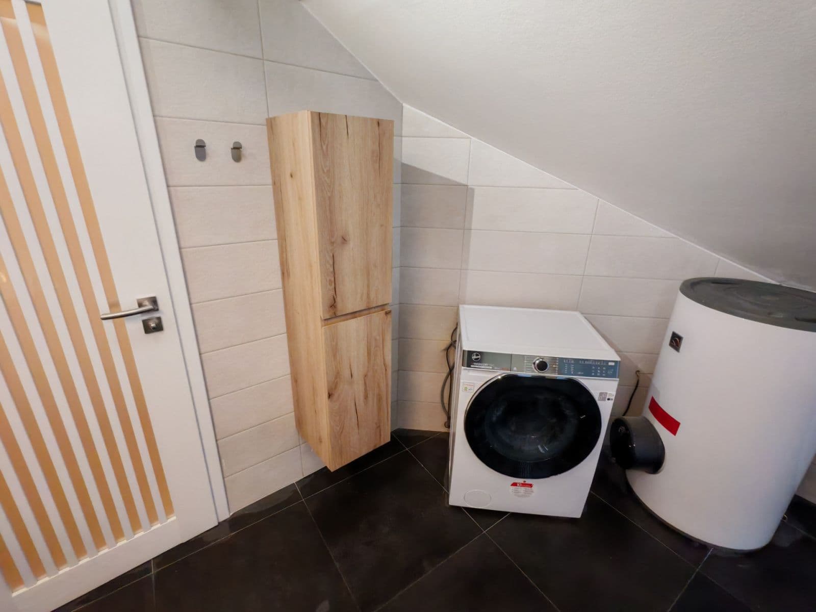 2 bedroom with open-plan kitchen flat to rent, 126 m², Navrátilova, Prague, Prague 2 bedroom with open-plan kitchen flat to rent, 126 m², Navrátilova, Prague, Prague