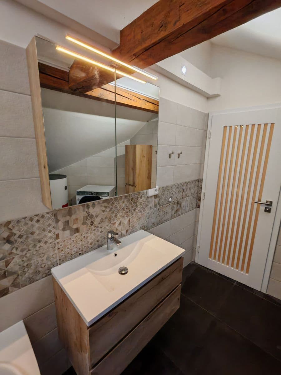 2 bedroom with open-plan kitchen flat to rent, 126 m², Navrátilova, Prague, Prague 2 bedroom with open-plan kitchen flat to rent, 126 m², Navrátilova, Prague, Prague