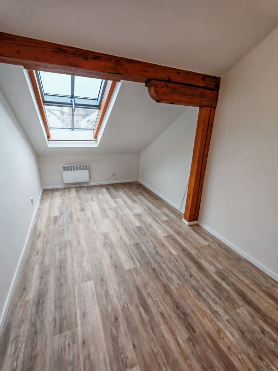 2 bedroom with open-plan kitchen flat to rent, 126 m², Navrátilova, Prague, Prague 2 bedroom with open-plan kitchen flat to rent, 126 m², Navrátilova, Prague, Prague